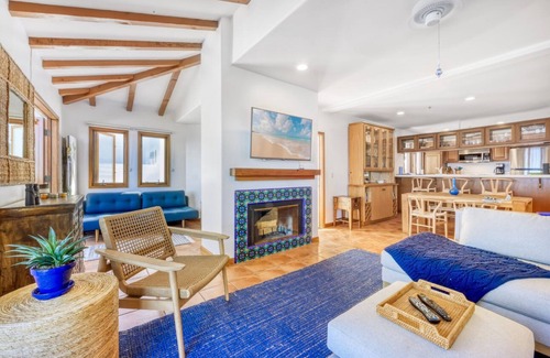Avalon Condo | H894: Splendid Villa, ONLY 7 Steps, Breathtaking Ocean Views, Cart, Fireplace