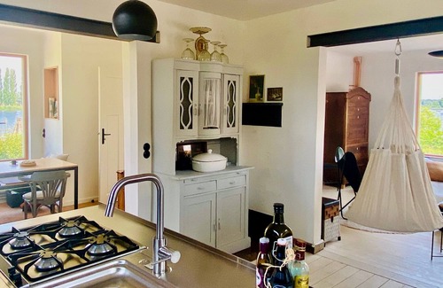 Werder House | Havel view 137°- Holiday home with sauna, directly on the banks of the Havel, meadow and sandy beach