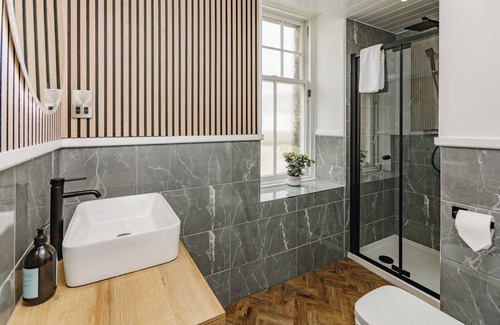 St. Andrews Hotel | Haar with Rooms