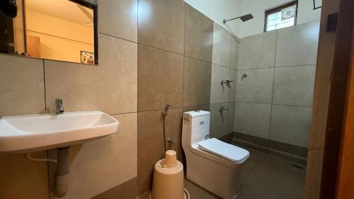 Kunnamangalam Hotel | Haaz Grande Kunnamangalam