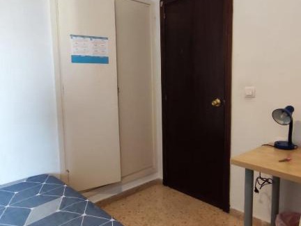 Ciutat Jardi House | Habitación con cama doble, piso compartido en Avenida Blasco Ibáñez