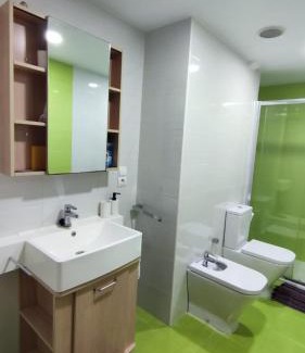 Ciutat Jardi House | Habitación con cama doble, piso compartido en Avenida Blasco Ibáñez