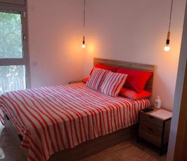 Viladecans House | Habitación doble con baño privado y desayuno incluido