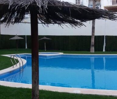 Alboraya House | Habitación doble con baño privado, Desayuno y piscina