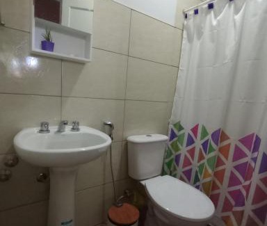 Mendoza City Center House | Habitación en Ciudad con baño privado en suite y cochera