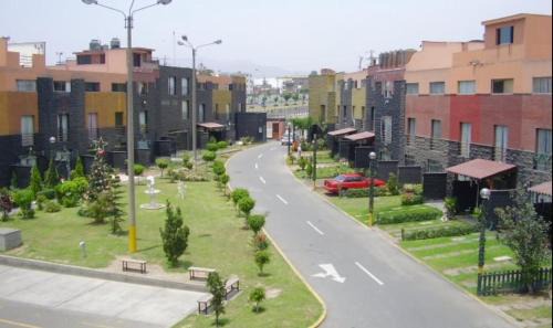 Ate House | Habitaciones con todos los servicios en Lima Este a 1 cuadra del Banco de Crédito Sede Central
