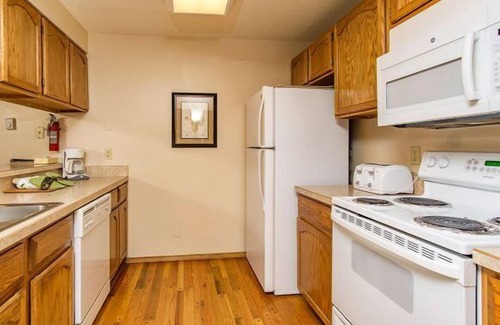 Ketchum Condo | Habitat Condo - 2 Bedroom Walk to Downtown Ketchum & Year-Round Hot Tub