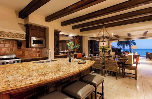 El Medano Ejidal Villa | HACIENDA BEACH CLUB BEACH FRONT 4 BEDROOM VILLA CAN BE RENTED AS A 3 BEDROOM