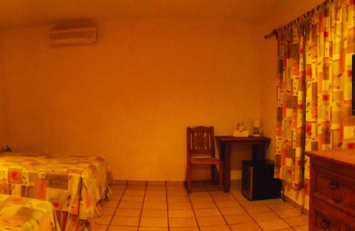 Esterito Hotel | Hacienda Bugambilias