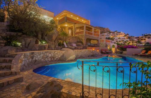 Pedregal Villa | Hacienda Edith by Cabo Villas