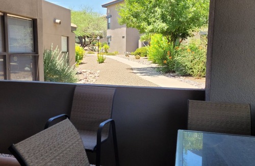 Tucson Condo | Hacienda in The Desert! Southwest Charm in this easy access 2 bedroom