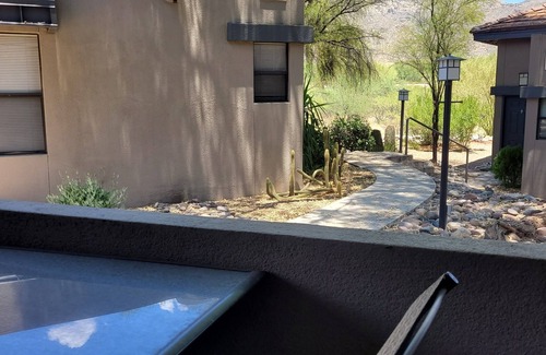 Tucson Condo | Hacienda in The Desert! Southwest Charm in this easy access 2 bedroom