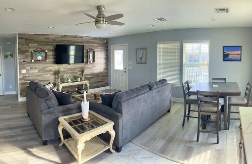 Hackberry House | Hackberry Hideaway III