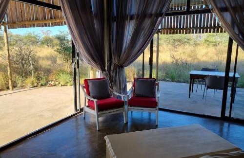 Ghanzi Ski Chalet | Hackberry House Bushwillow Cottage (Off Grid)