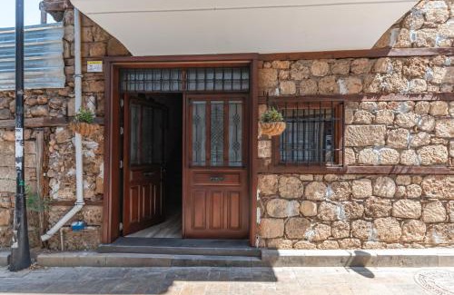 Kaleici Villa | Hadrian s Gate Old Town