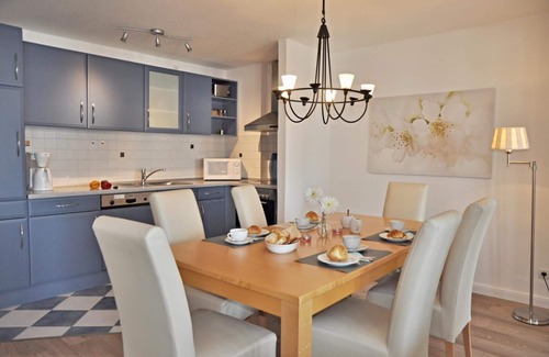 Laboe Apartment | Hafenblick 3 - Beautiful view of the yacht harbor