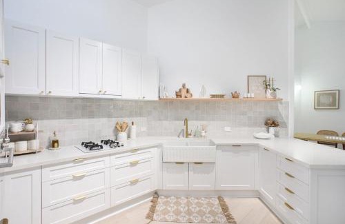 Sanctuary Point House | Hahn Sanctuary - Book 4 nights, pay for 3!