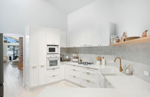 Sanctuary Point House | Hahn Sanctuary - Book 4 nights, pay for 3!