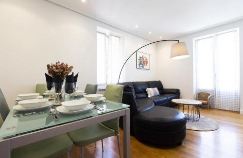 La Marina Apartment | Haizea by Smiling Rentals