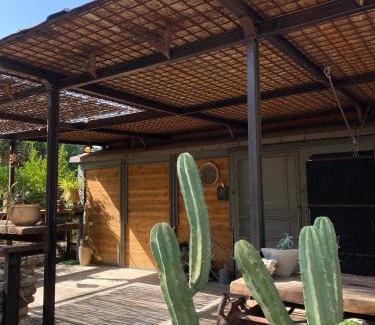 Eshkol Cabin | HaKaron