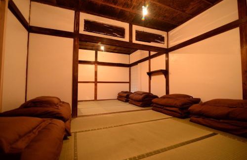 Miyanoshita House | Hakone Guesthouse Toi