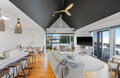 San Remo House | Halcyon Days