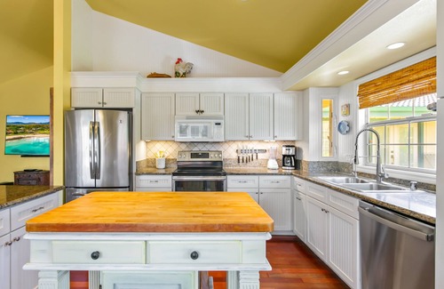 Poipu House | Hale Huna - fully air conditioned 4 BD 4 BTH, short walk to beaches