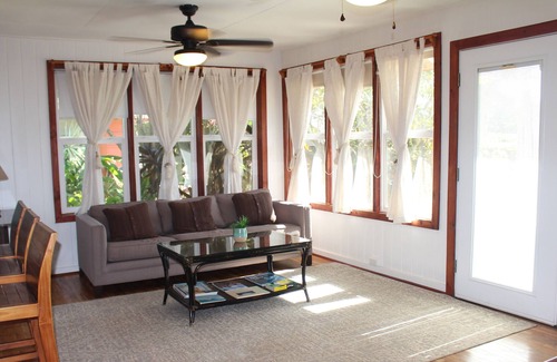 Haleiwa House | Haleiwa Hale in the the heart of Haleiwa Town!