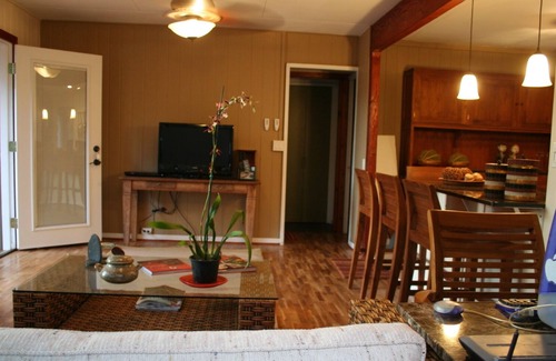Haleiwa House | Haleiwa Hale in the the heart of Haleiwa Town!