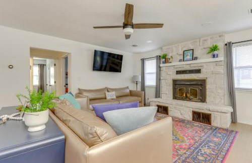 Afton House | Half-Mi to Grand Lake and Marina Monkey Island Home