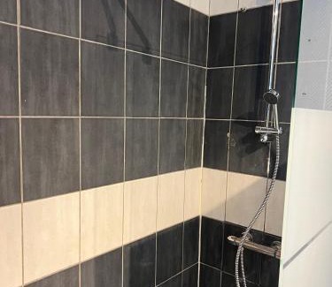 Barriere Saint Marc Apartment | Halte Orléanaise I Parking I Wifi I TV I Près de la gare