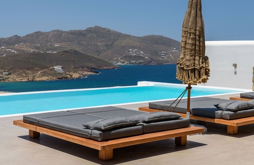 Xilokeratidi Villa | Halu Luxury Villa - 5 Bedroom