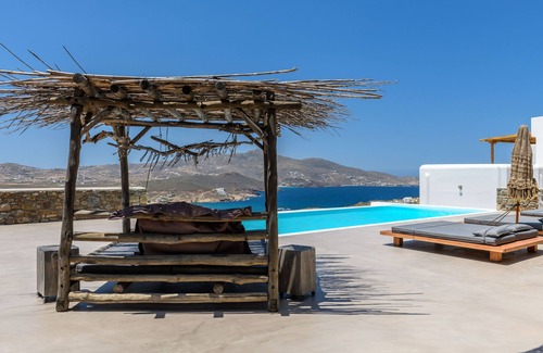 Xilokeratidi Villa | Halu Luxury Villa - 5 Bedroom