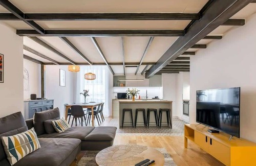 Boucle - Gros Caillou Apartment | Hamac Suites - Suite Herbouville - Quai du Rhône