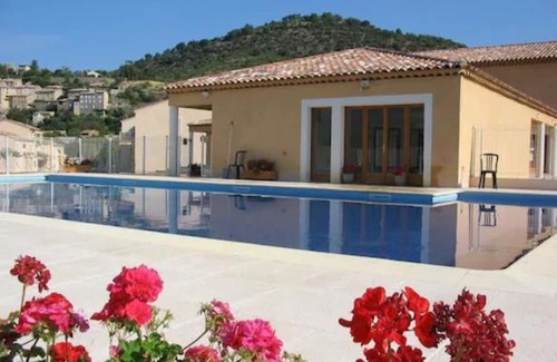 Montbrun-les-Bains Apartment | Hameau des Sources