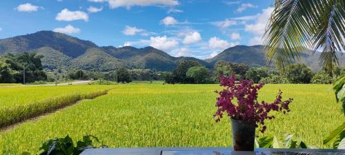 Phrao Hotel | Hamenameng