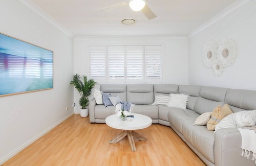 Umina Beach House | Hampton Beachside Family Escape 5 Doors From The Beach