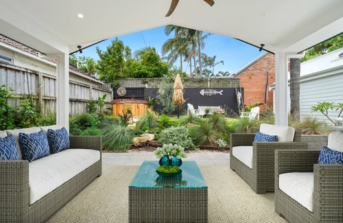 Narrabeen House | Hampton house on the beach