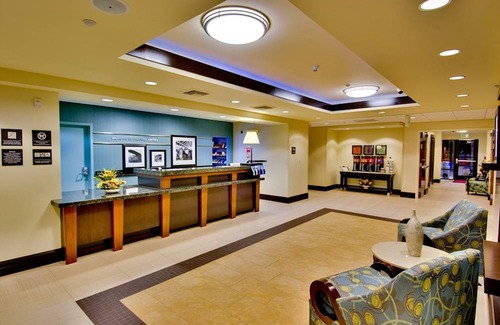 Moreno Valley Hotel | Hampton Inn and Suites Moreno Valley