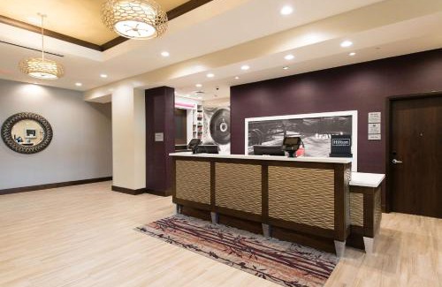 Cape Fear Hotel | Hampton Inn and Suites Fayetteville, NC
