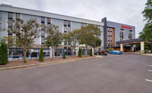 Crestline Heights Hotel | Hampton Inn Birmingham-Colonnade 280