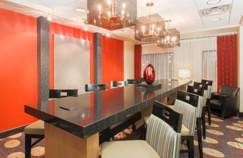 Champaign Hotel | Hampton Inn Champaign/Urbana