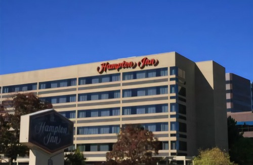 Union Square Hotel | Hampton Inn Denver West Federal Center