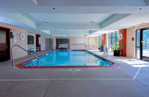 East Windsor Hotel | Hampton Inn East Windsor