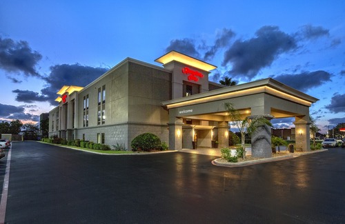 Baytown Hotel | Hampton Inn Houston Baytown