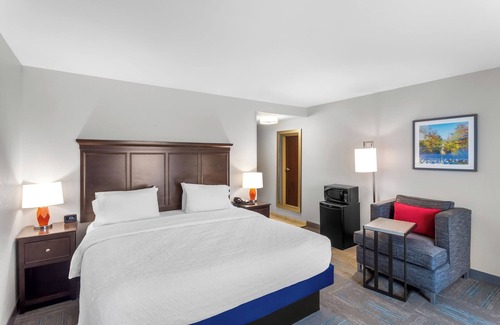Huntington Hotel | Hampton Inn Huntington University Area