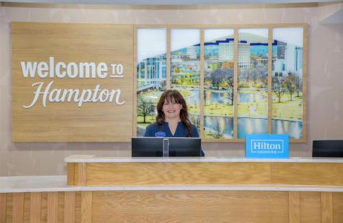 Huntsville Hotel | Hampton Inn Huntsville-Arsenal/South Parkway