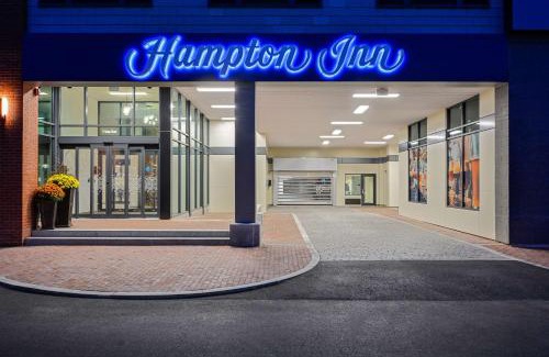 Salem Hotel | Hampton Inn Salem, Ma