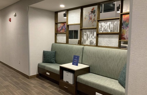 Canal Winchester Hotel | Hampton Inn & Suites Canal Winchester Columbus