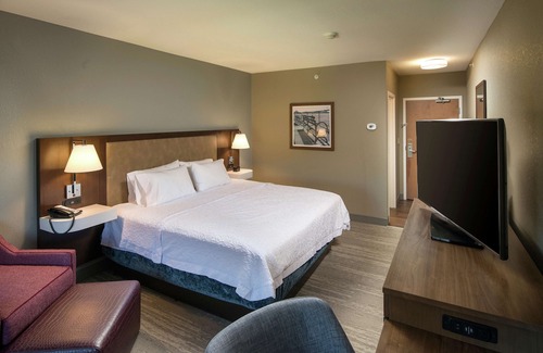 Binghamton Hotel | Hampton Inn & Suites Binghamton/Vestal